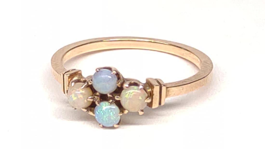 14K Gold Opal Cluster Ring sz 6.5 (2.05g) (1 of 6)