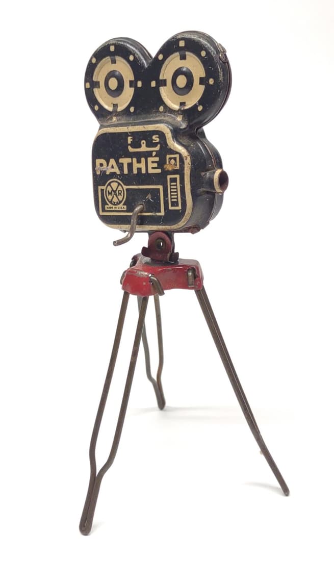 Marx Pathe Movie Camera Toy (1 of 6)