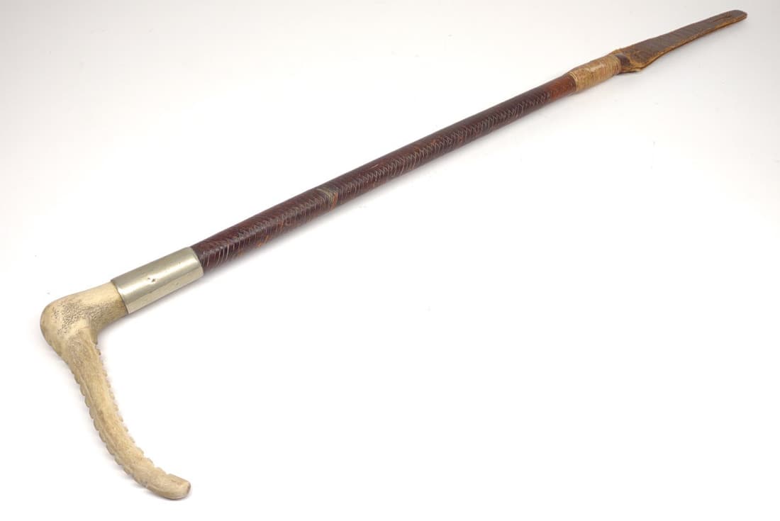 Stag Handled Leather Riding Crop (1 of 6)