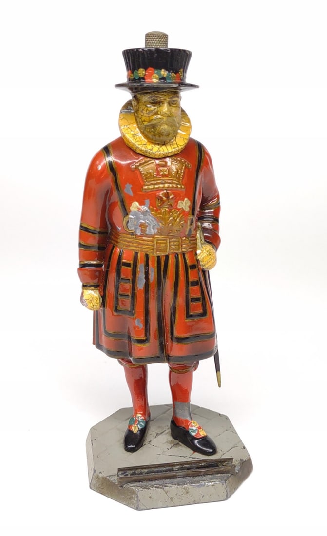 Art Deco Beefeater Guard Cigar Striker Lighter (1 of 8)