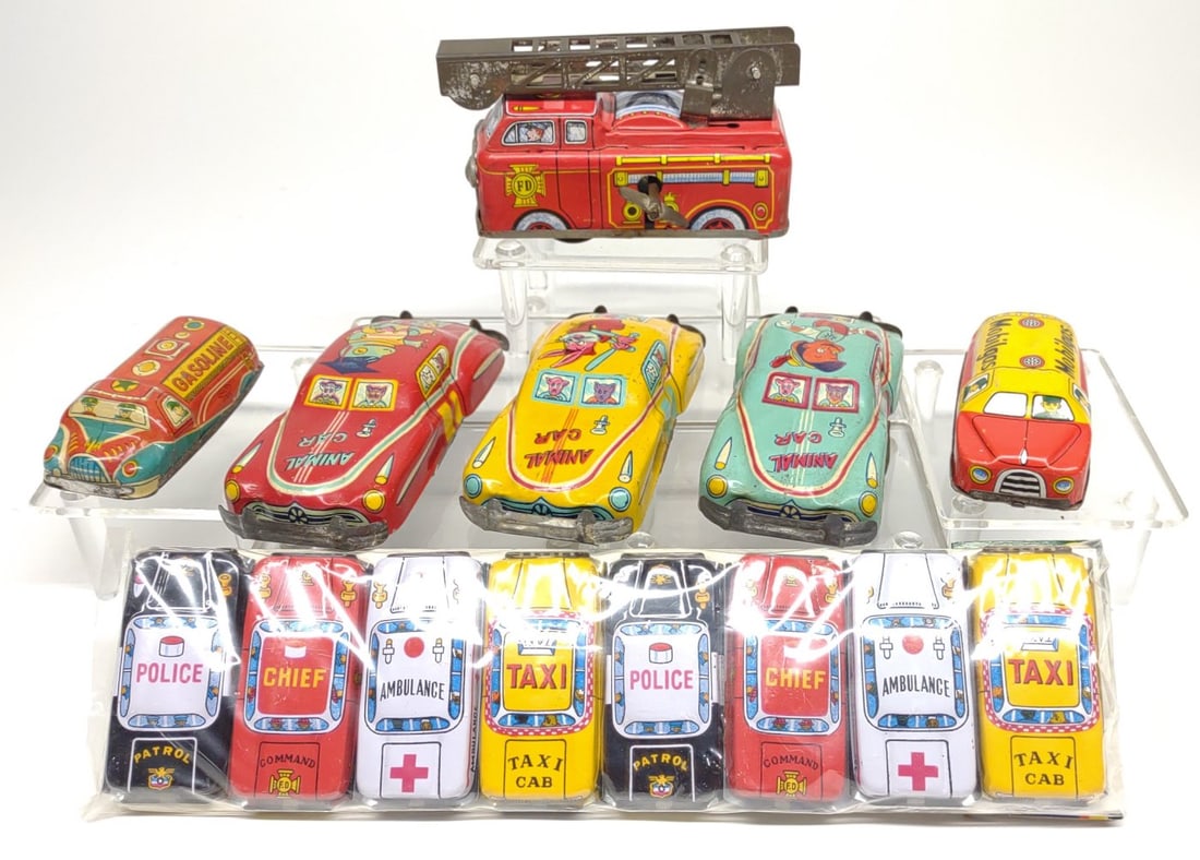 14 Japan Tin Litho Miniature Toy Cars (1 of 12)