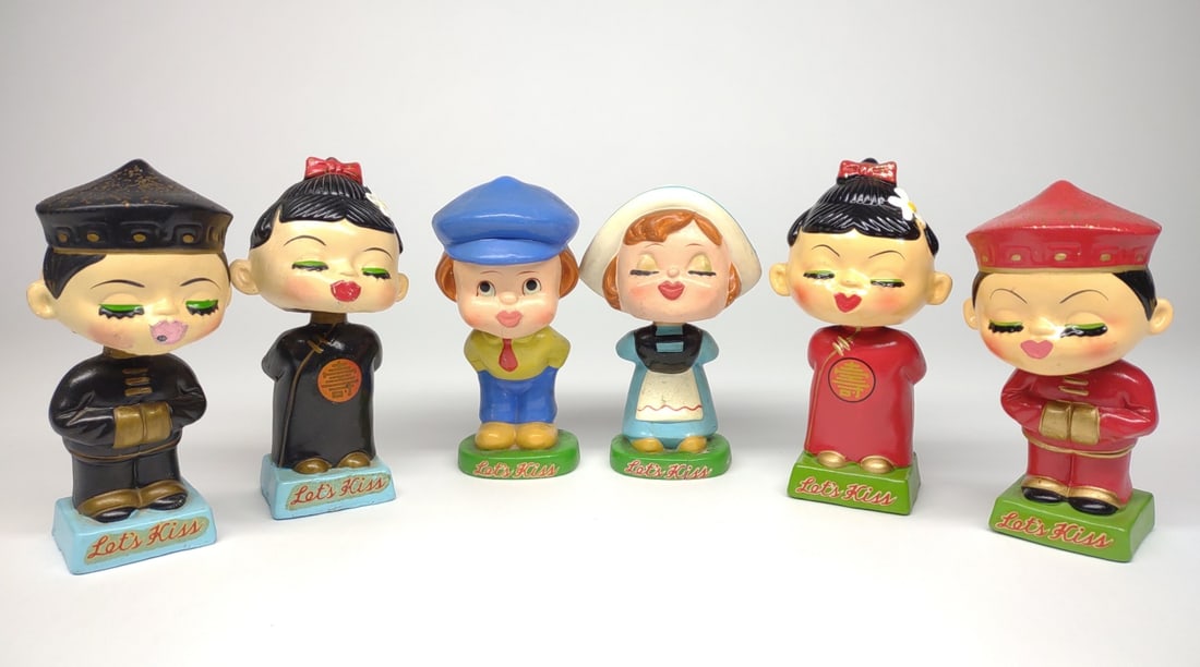 6 Vintage Japan Lets Kiss Nodders / Bobble Heads (1 of 7)