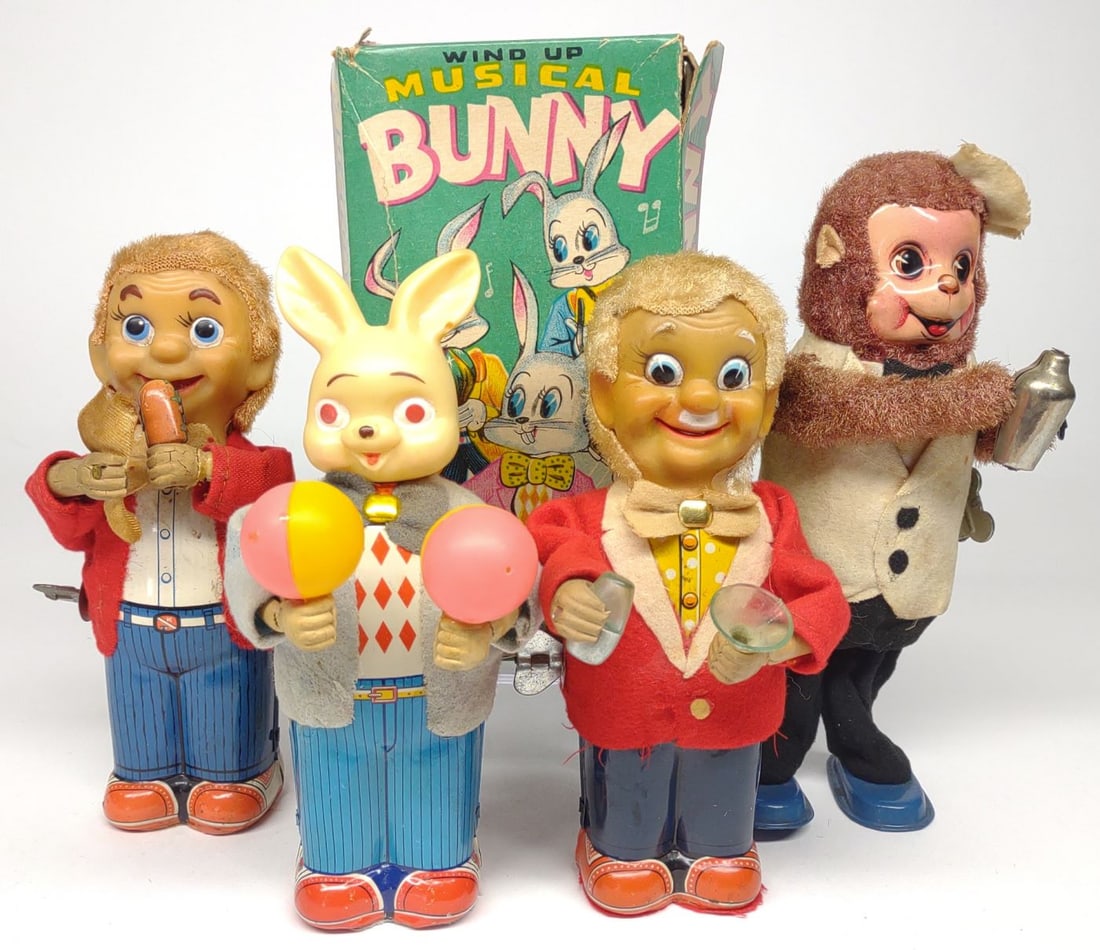 4 TN Japan Wind-Up Mechanical Toys (1 of 13)