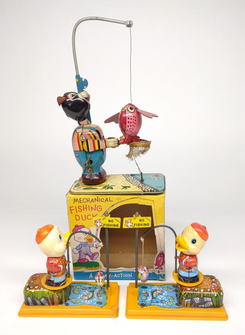 3 Japan Fishing Wind-Up Toys (1 of 10)
