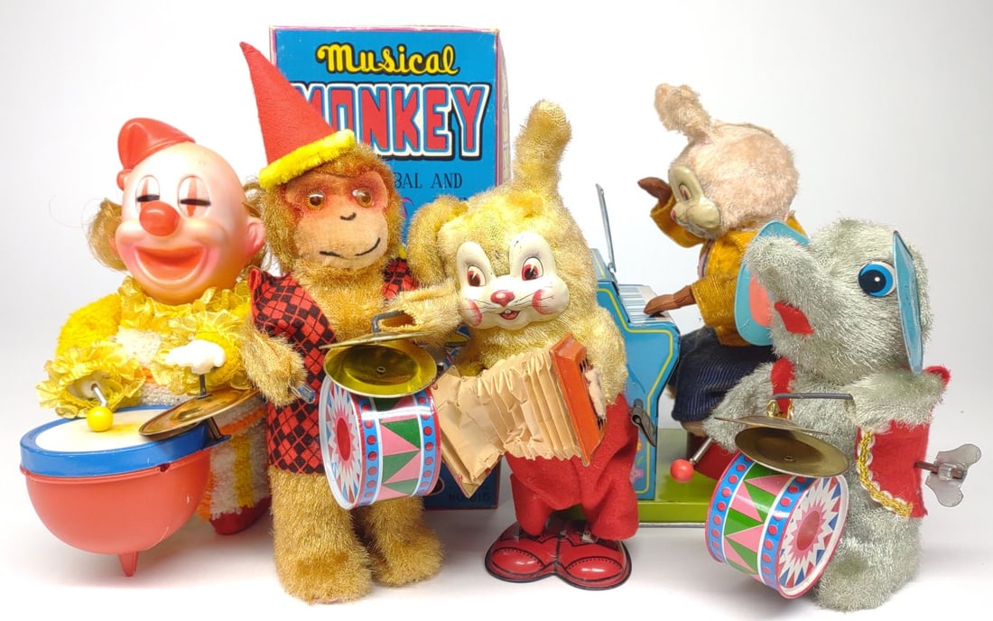5 Japan Musical Wind-Up Toys (1 of 15)