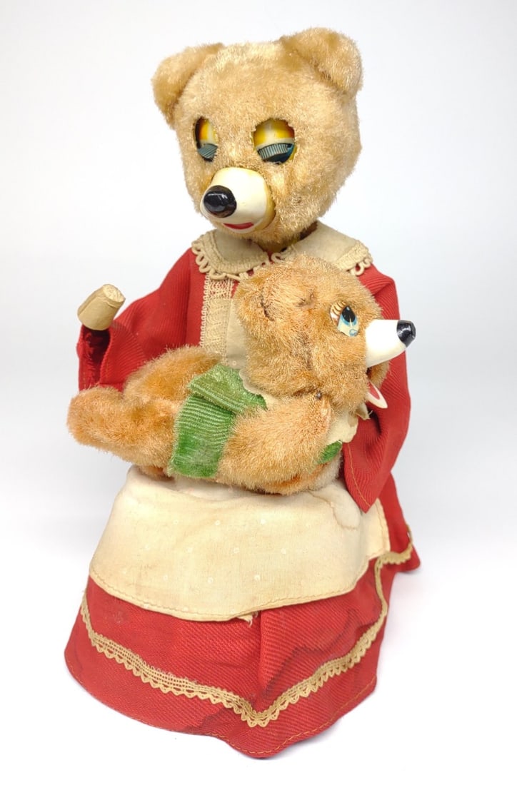 Linemar Battery Op. Spanking Bear Toy (Japan): A vintage Linemar, japan battery operated toy. Spanking Bear. Depicts mama bear spanking her child. Working condition.