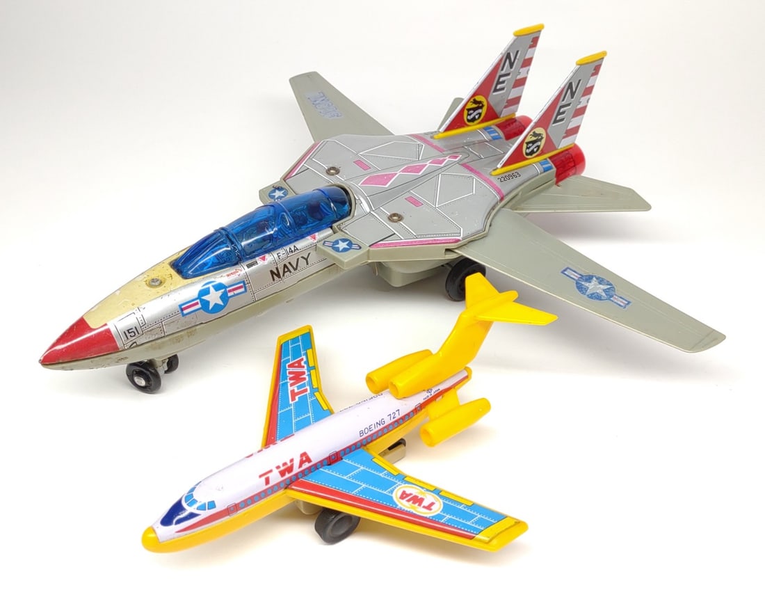 Two Vintage Tin Toy Planes (1 Battery Op) (1 of 11)