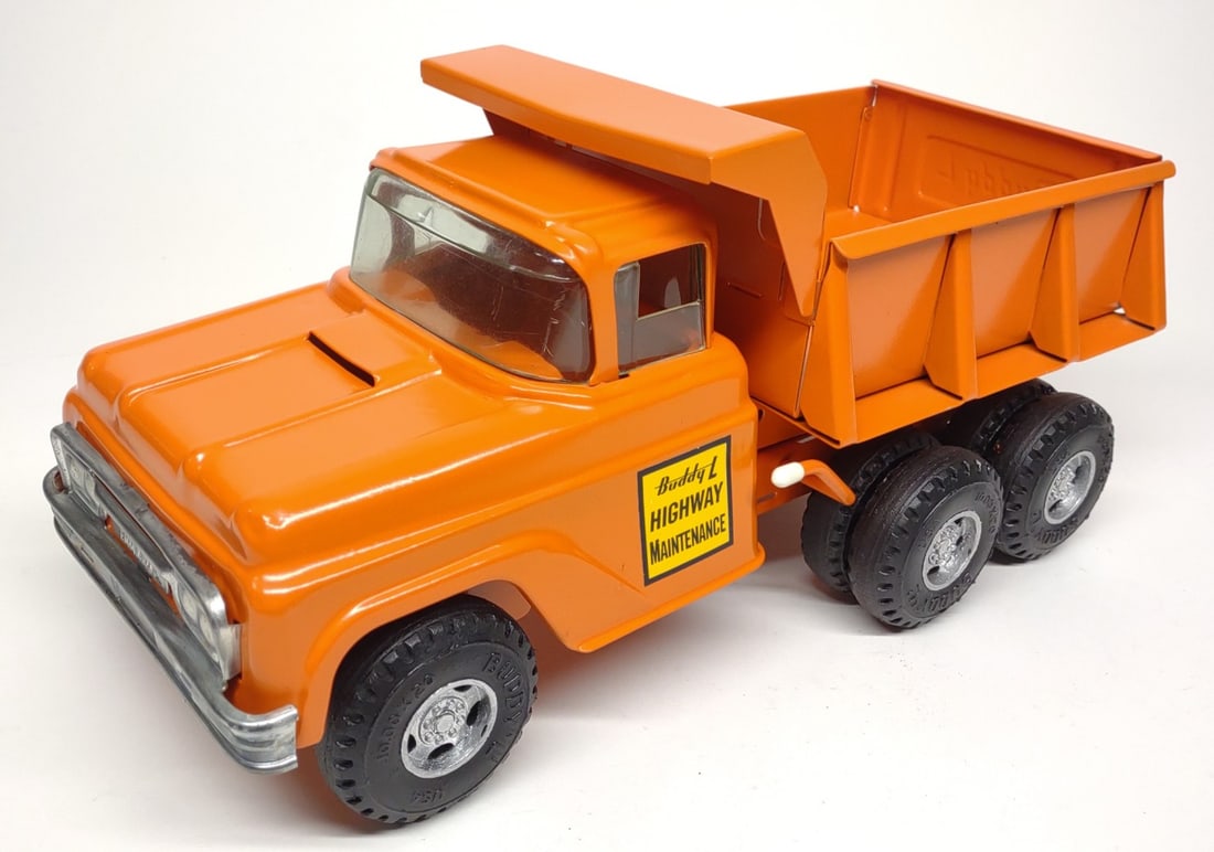 Buddy L Highway Maintenance Hydraulic Dump Truck (1 of 7)