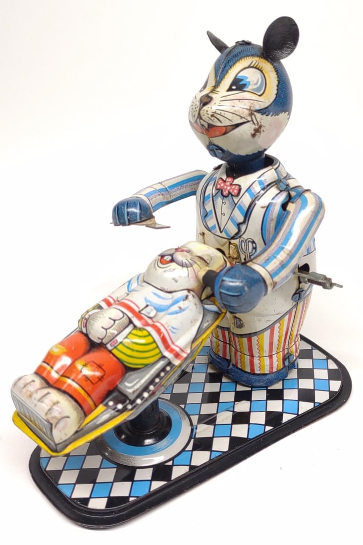 TPS Japan Animal Barber Shop Wind-up Tin Toy (1 of 8)