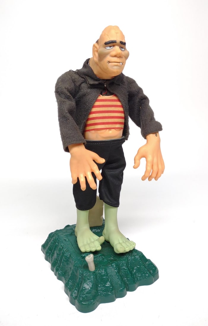 1980 Blushing Frankenstein Battery Op Toy (1 of 8)
