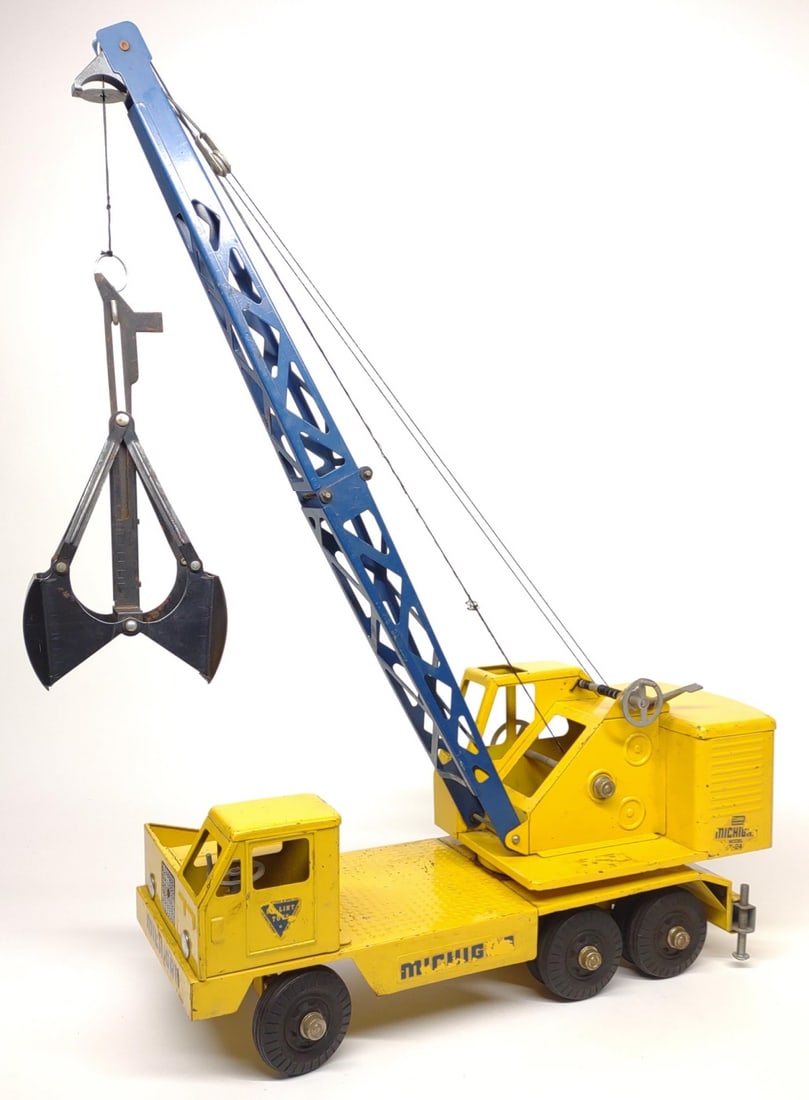 Nylint Clark Michigan T-24 Excavator Crane Truck (1 of 11)