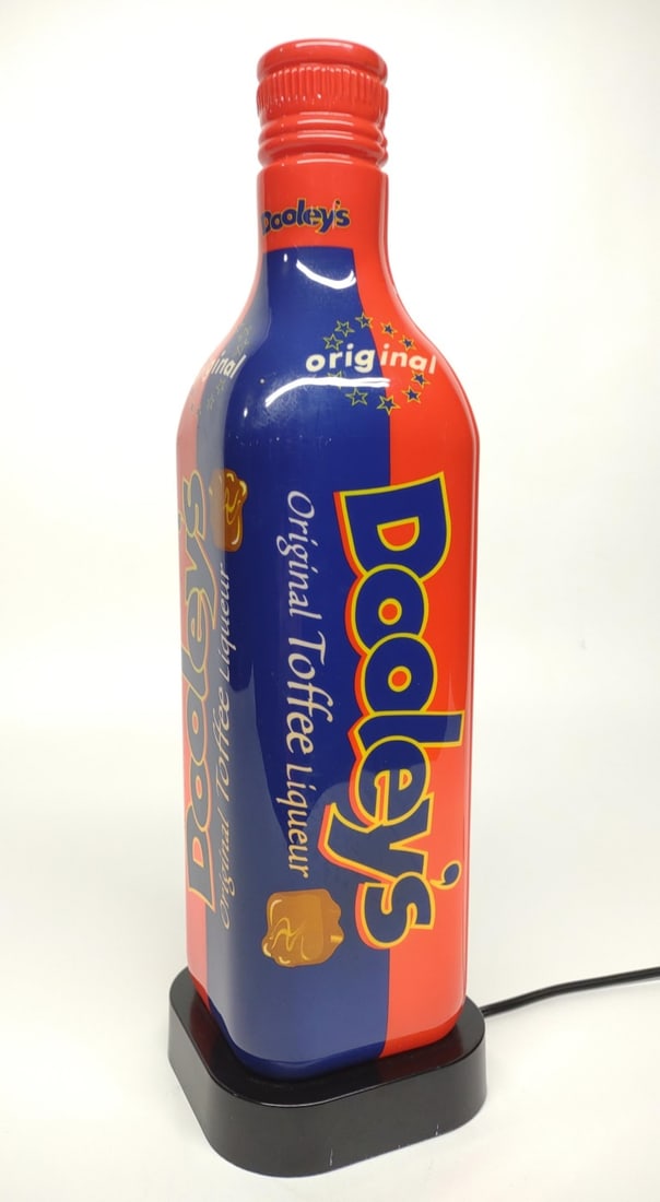 Dooleys Toffee Vodka Light Up Bottle Display (1 of 6)