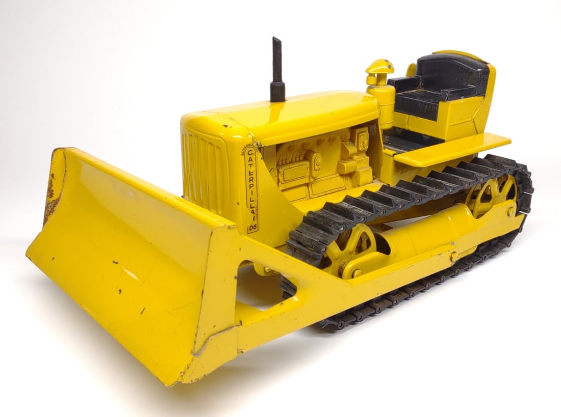 Doepke Caterpillar D6 bulldozer #2012 (1 of 9)