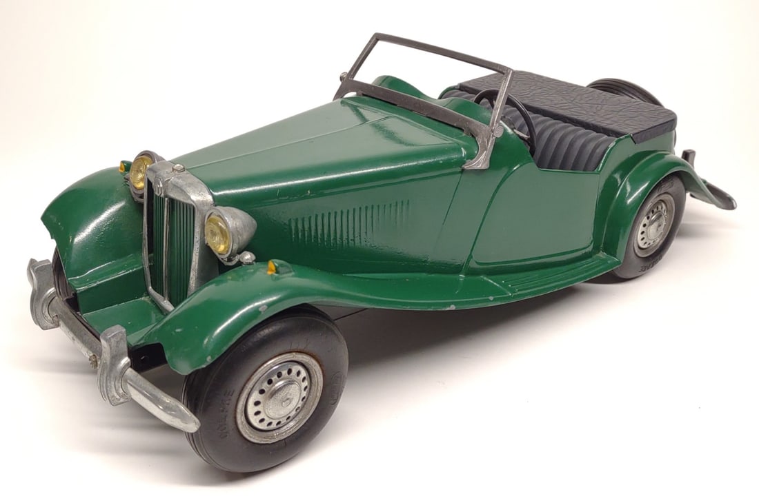 Doepke MG Convertible Roadster Car #2017 (1 of 8)