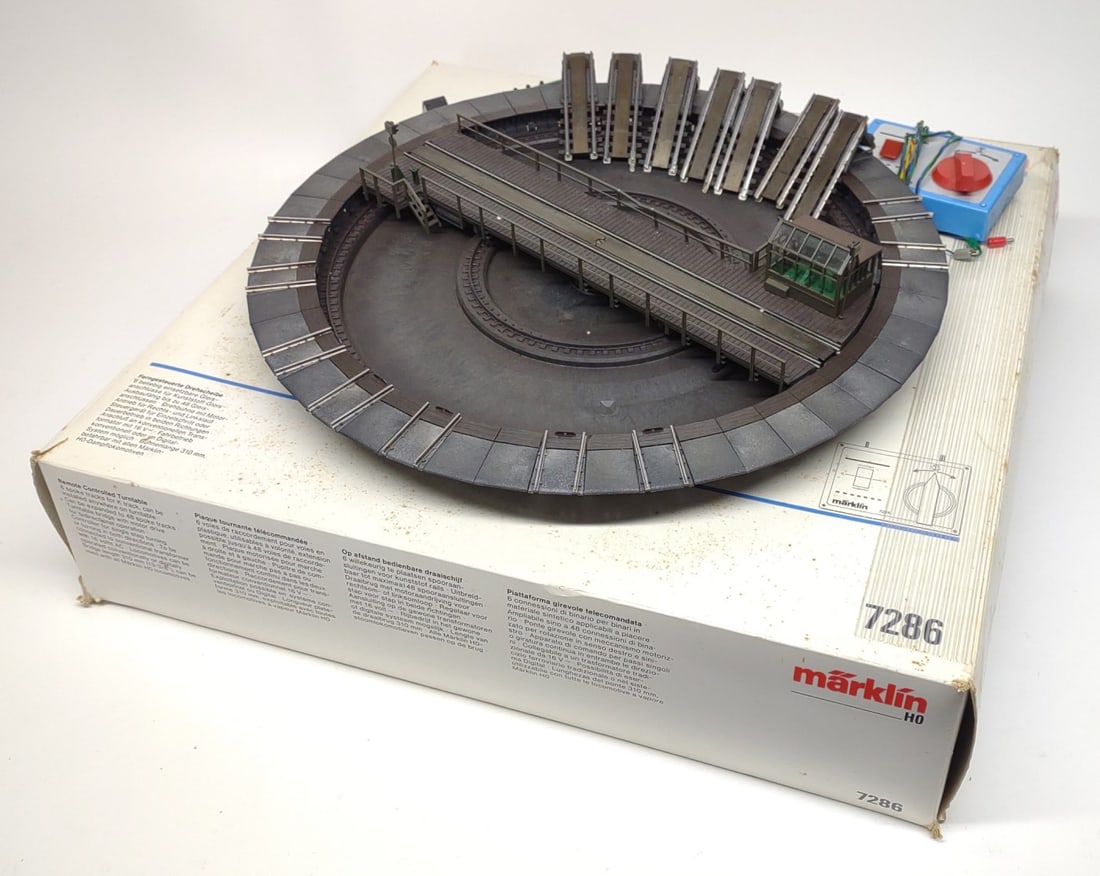 Marklin 7286 Remote Controlled Turn Table w/ Box (1 of 9)