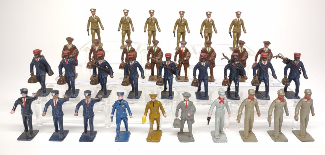 33 Lincoln Logs Metal Figures (1 of 14)
