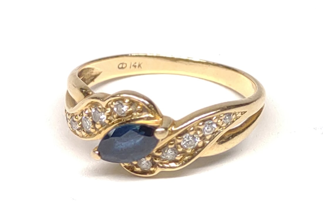 14K Gold Ring w/ Dia. & Sapphire (Sz. 6.5) (1 of 8)