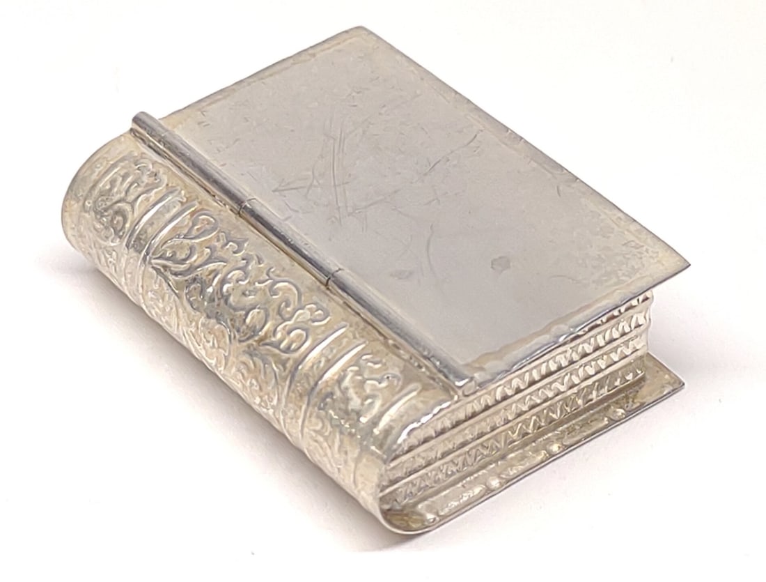 Sterling Silver Book Pillbox (1 of 6)