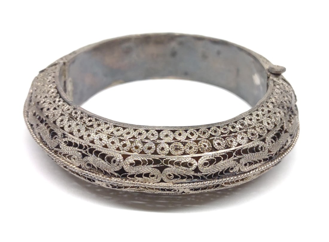 Sterling Silver Filigree Hinge Bangle Bracelet (1 of 7)