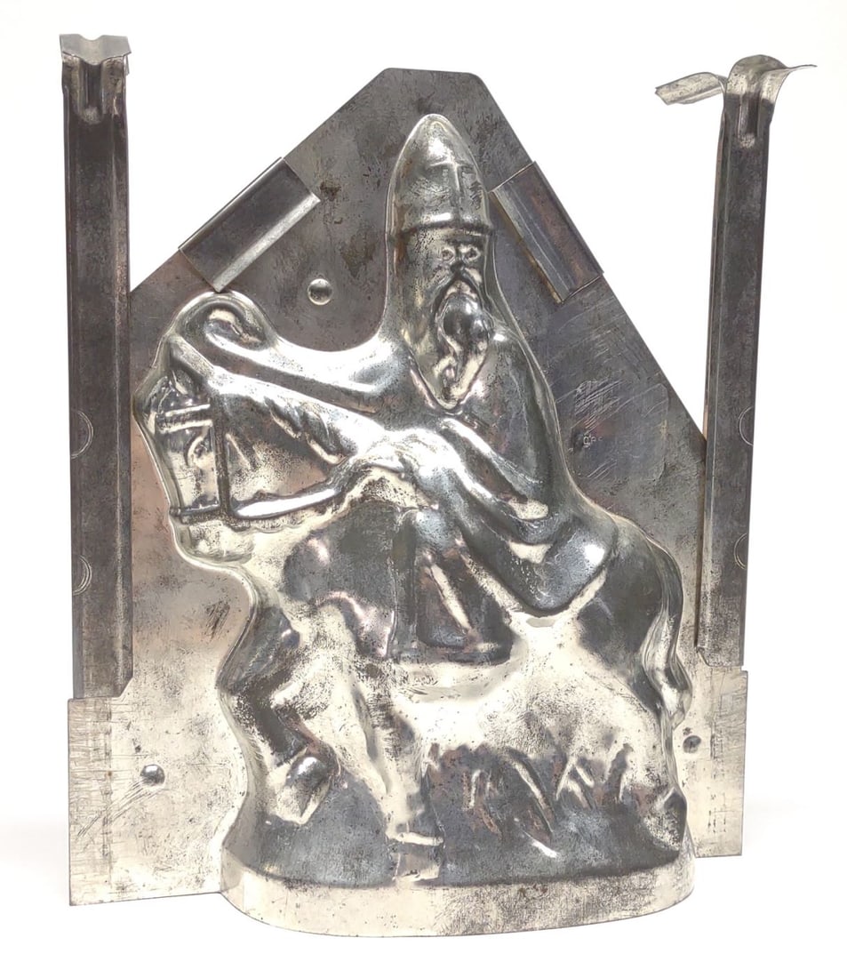 Antique Father Christmas / Santa Chocolate Mold (1 of 8)