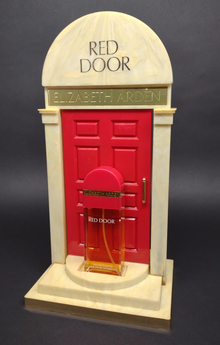 Red Door Perfume Countertop Store Display (1 of 11)