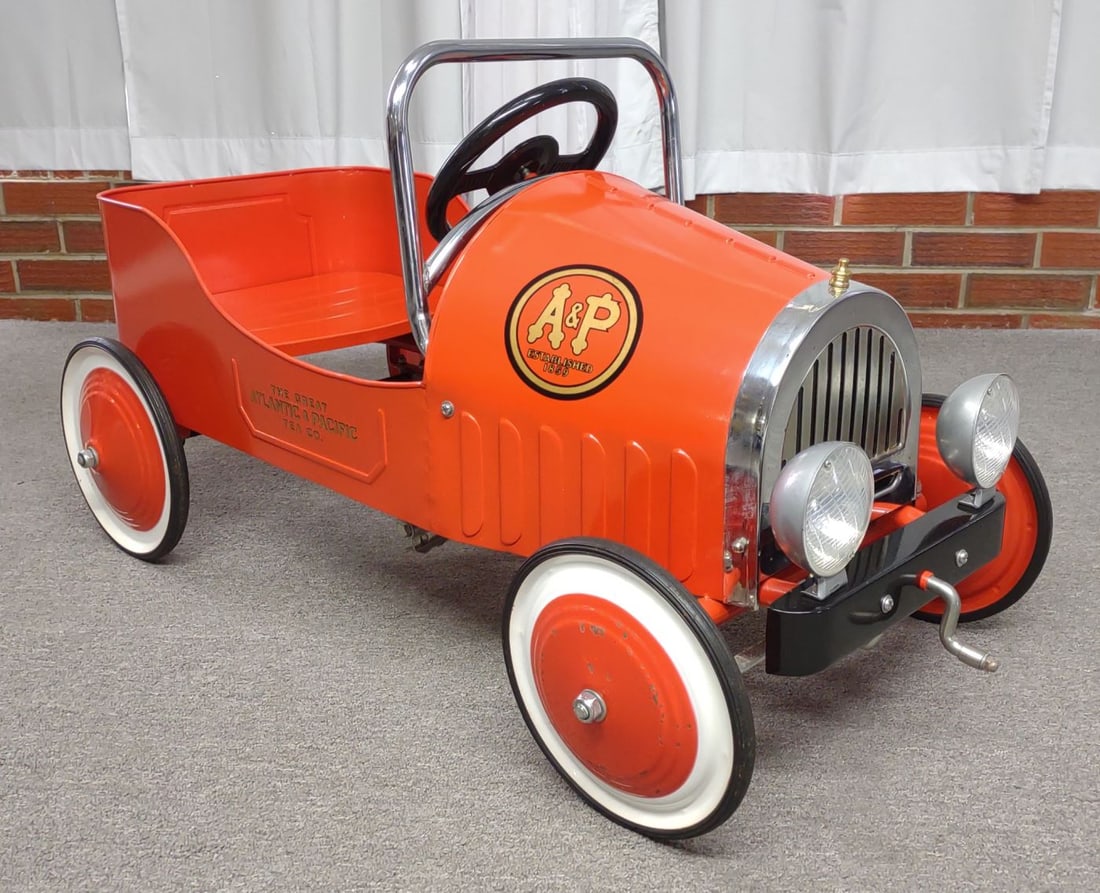 A&P 150 Year Anniversary Metal Pedal Car (1 of 10)