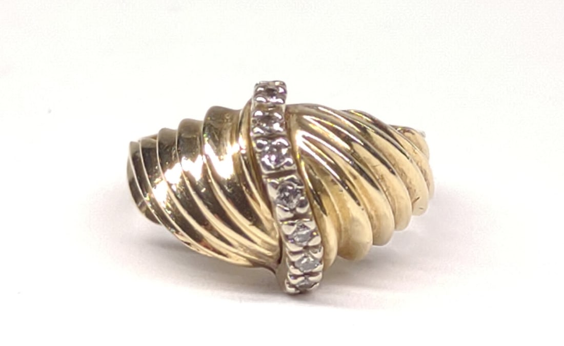 14K Gold & Diamond Domed Ring (sz 5.25) (1 of 7)