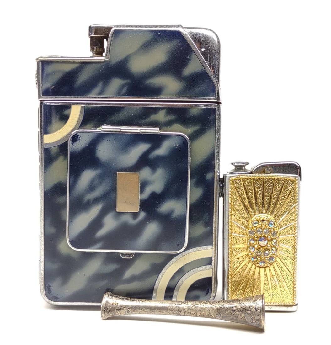 Vintage Lighter, Case Lighter & Cigarette Holder (1 of 10)