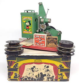 1930s Keystone Mickey Mouse Movie Projector w/ Box (1 of 19)