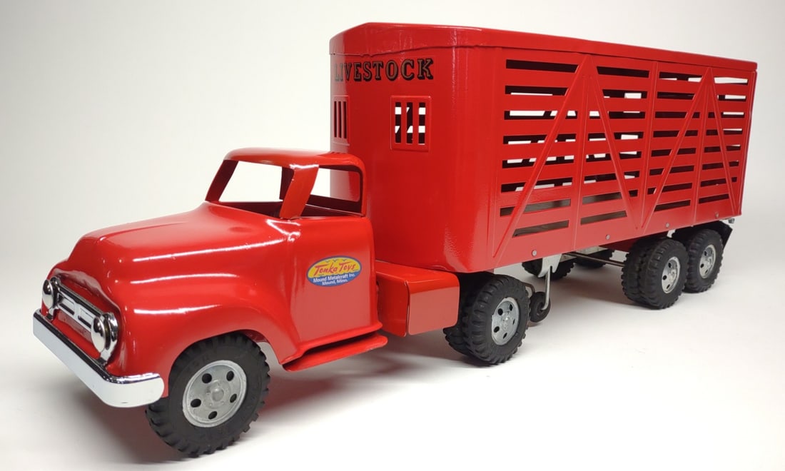 1950s Tonka Livestock Truck & Trailer (1 of 11)