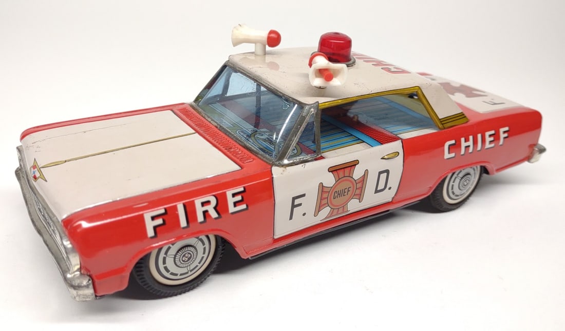 Bandai Japan Chevy Impala Fire Chief Friction Car (1 of 9)