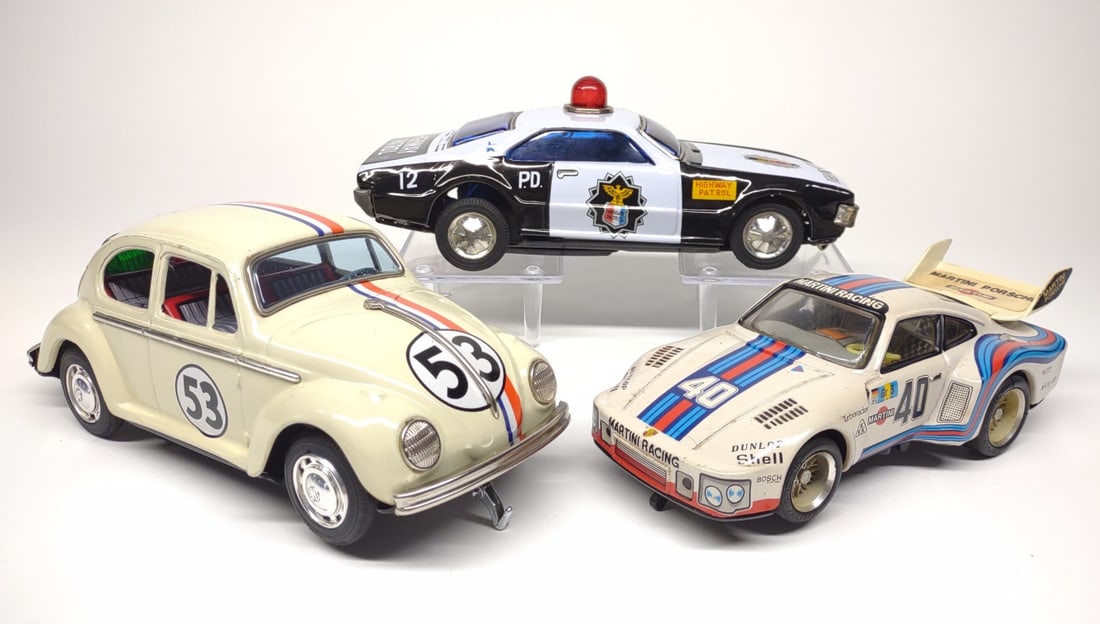 3 Vintage Tin Battery Op Bump 'N Go Toy Cars (1 of 17)