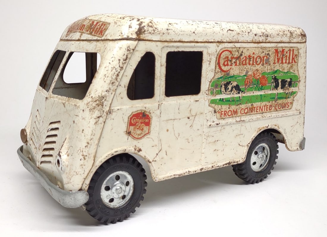 Original Tonka Carnation Milk Metro Delivery Van (1 of 11)