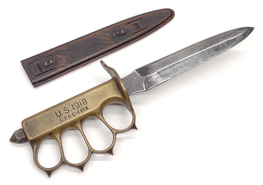 WWI US Army 1918 LF&C Trench Knife & Scabbard (1 of 6)