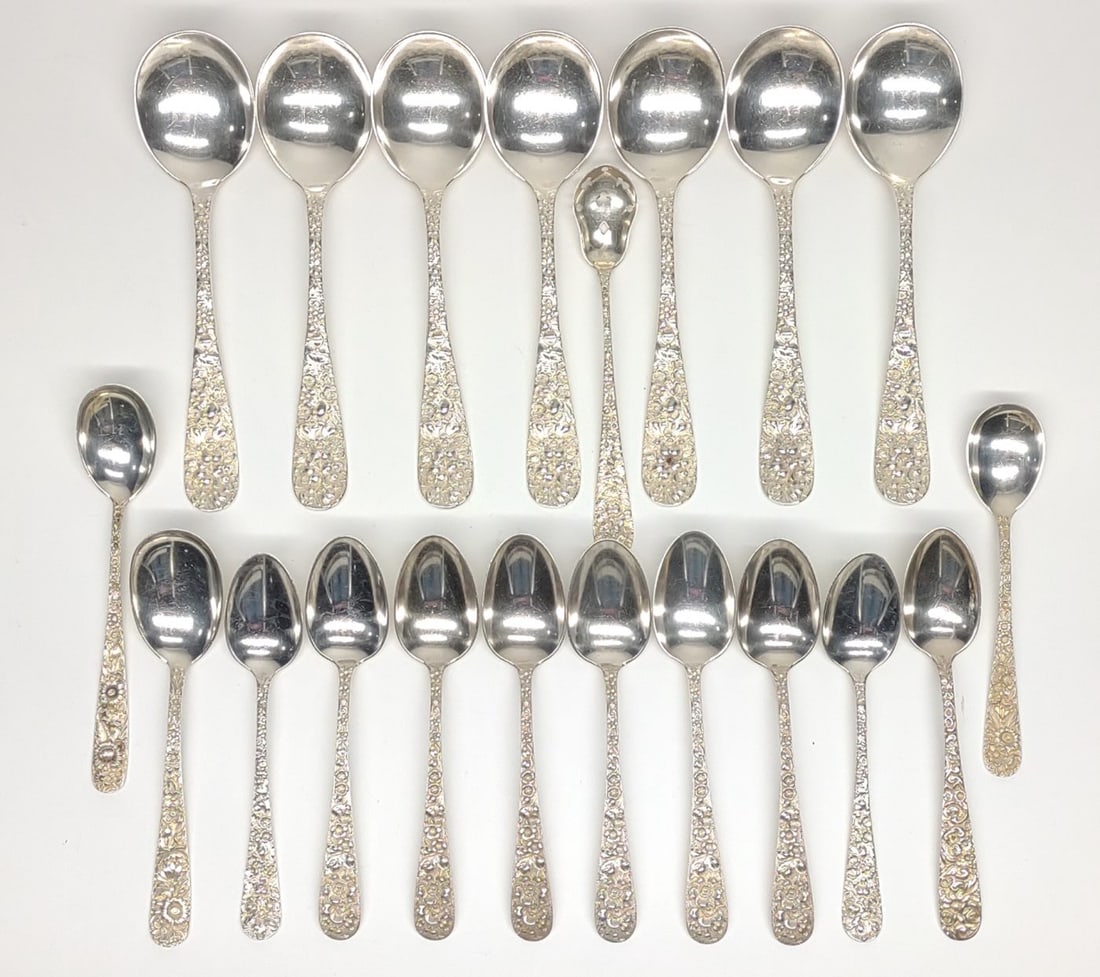 20 Pc Stieff Sterling Silver Repousse Spoon Set (1 of 13)