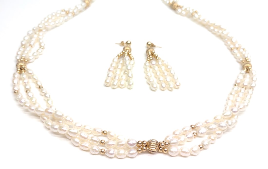 14K Freshwater Pearl Necklace & Earrings Set (1 of 10)