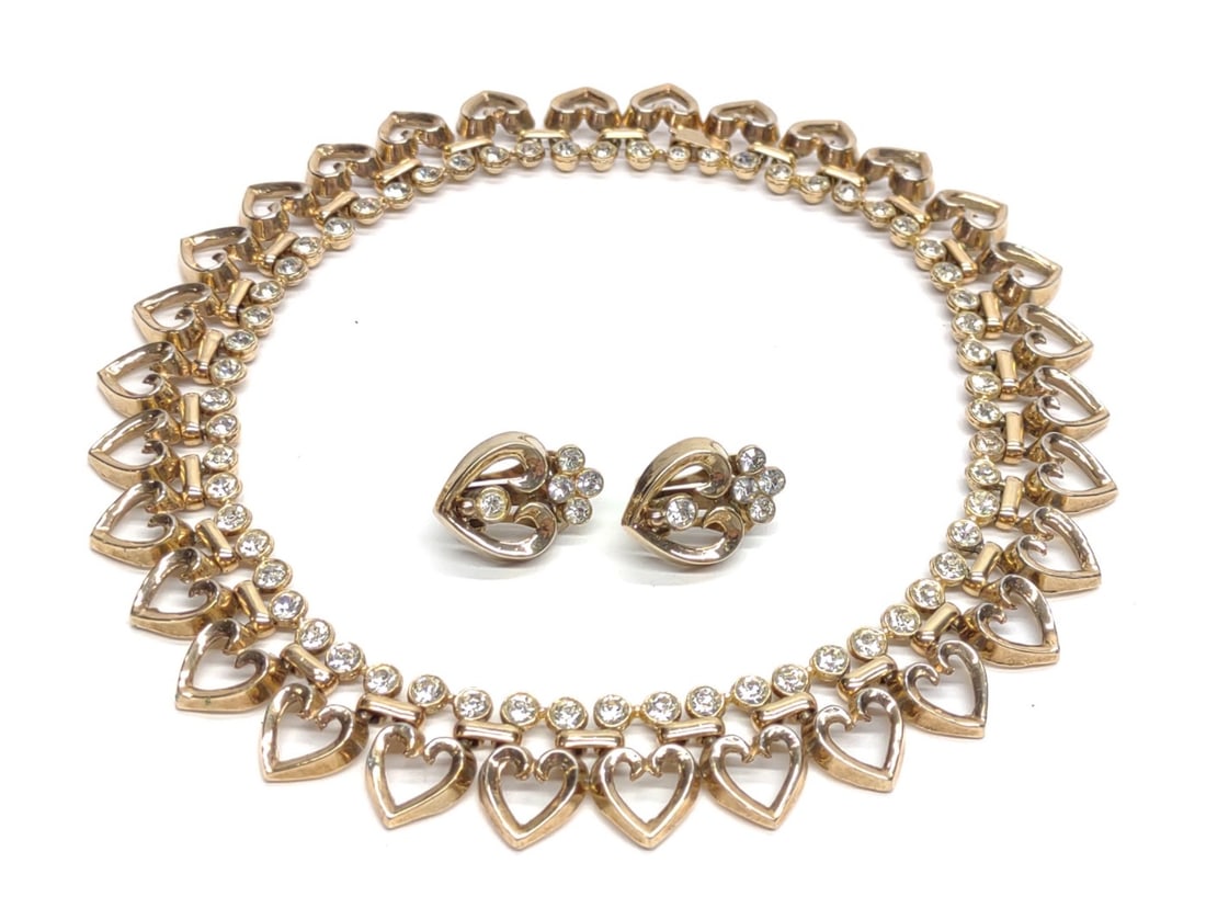 Trifari Queen of Hearts Necklace & Earrings Set (1 of 7)
