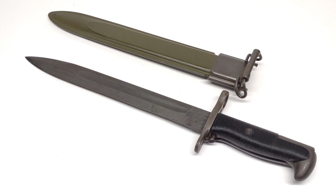 WW2 US AFH M1 Garand Bayonet & Scabbard (1 of 11)