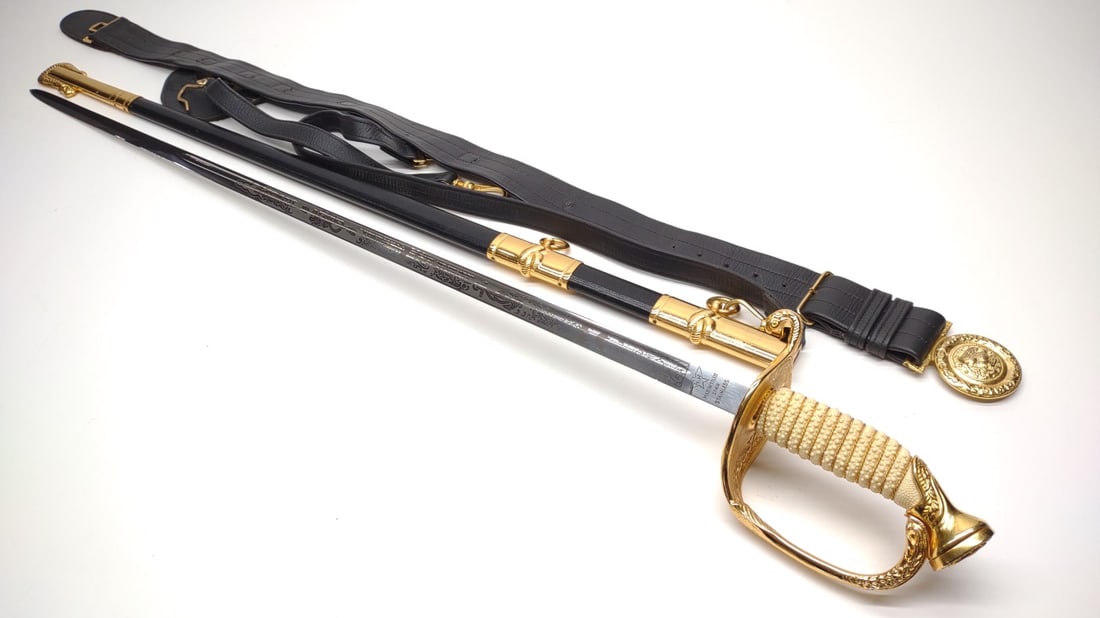USN H-H M1852 Ceremonial Dress Sword & Scabbard (1 of 13)