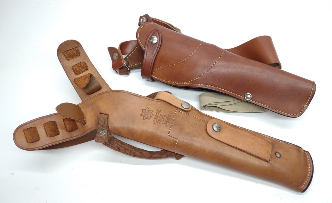 (2) Smith Wesson & Bianchi Large Leather Holsters (1 of 7)
