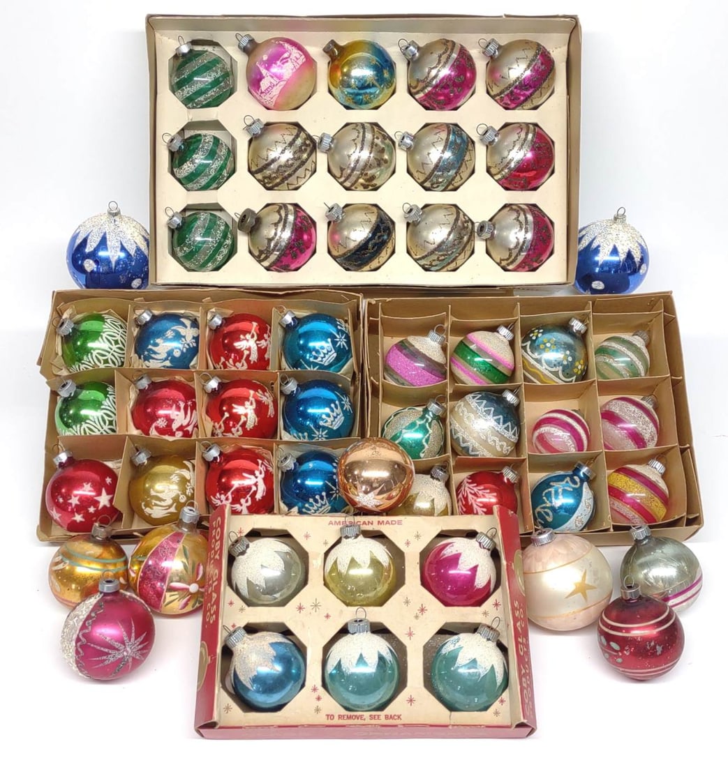 (54) Vintage Glass Mica Christmas Ornaments (1 of 7)