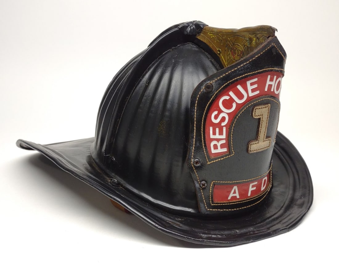 Cairns Rescue Hose Co. #1 AFD Fire Helmet (1 of 8)