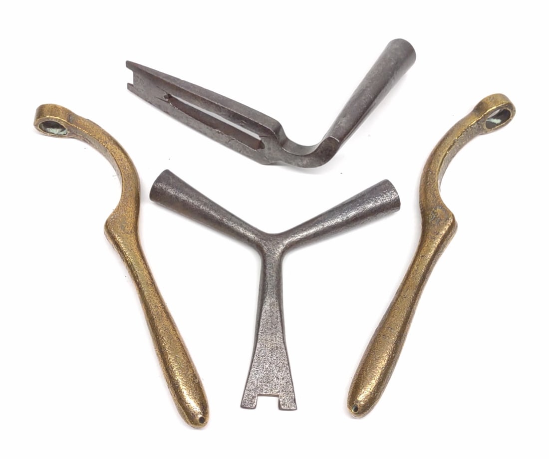 4 Antique Fireman's Bed Key Wrenches & Spanners (1 of 4)