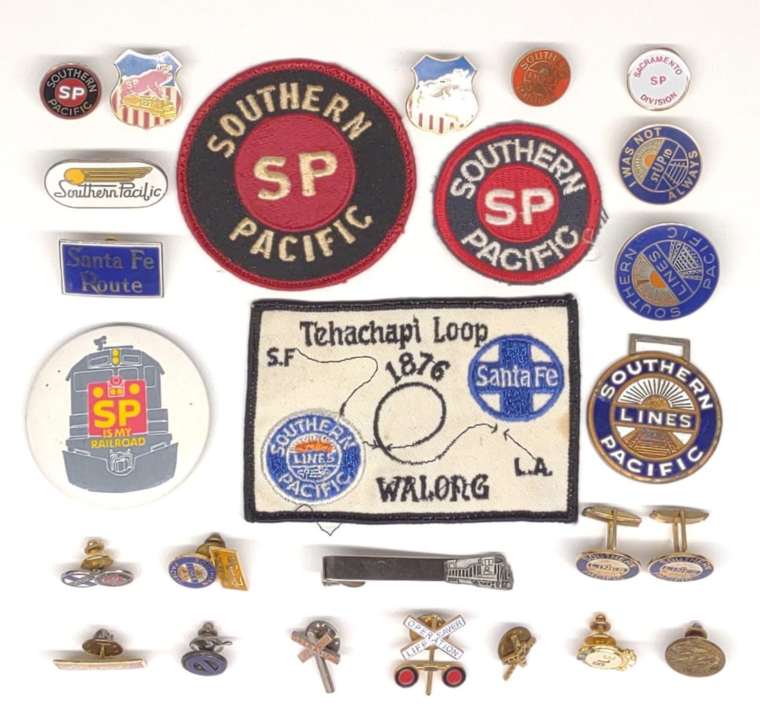 (26) Southern Pacific Rail Road Pins Patches Etc. (1 of 4)