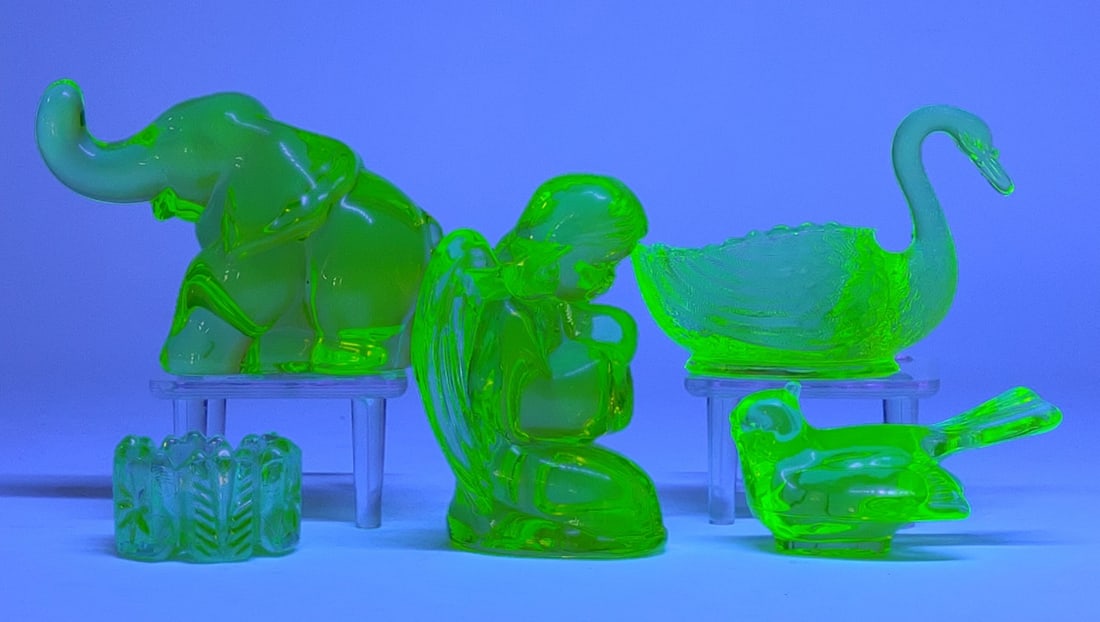 5 Uranium Glass Figurines (Incl. Mosser) (1 of 10)