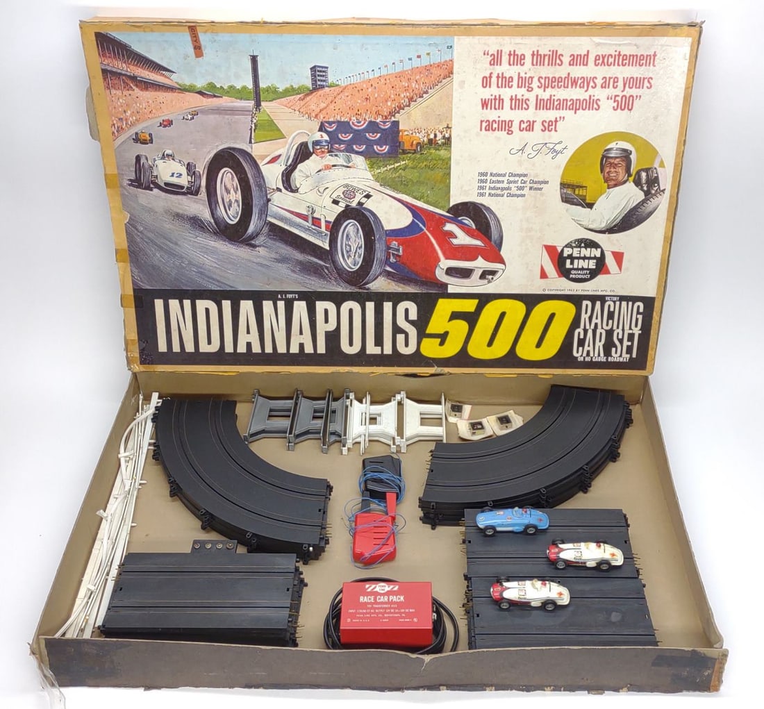 Penn Line AJ Foyt Indy 500 Racing Slot Car Set (1 of 17)