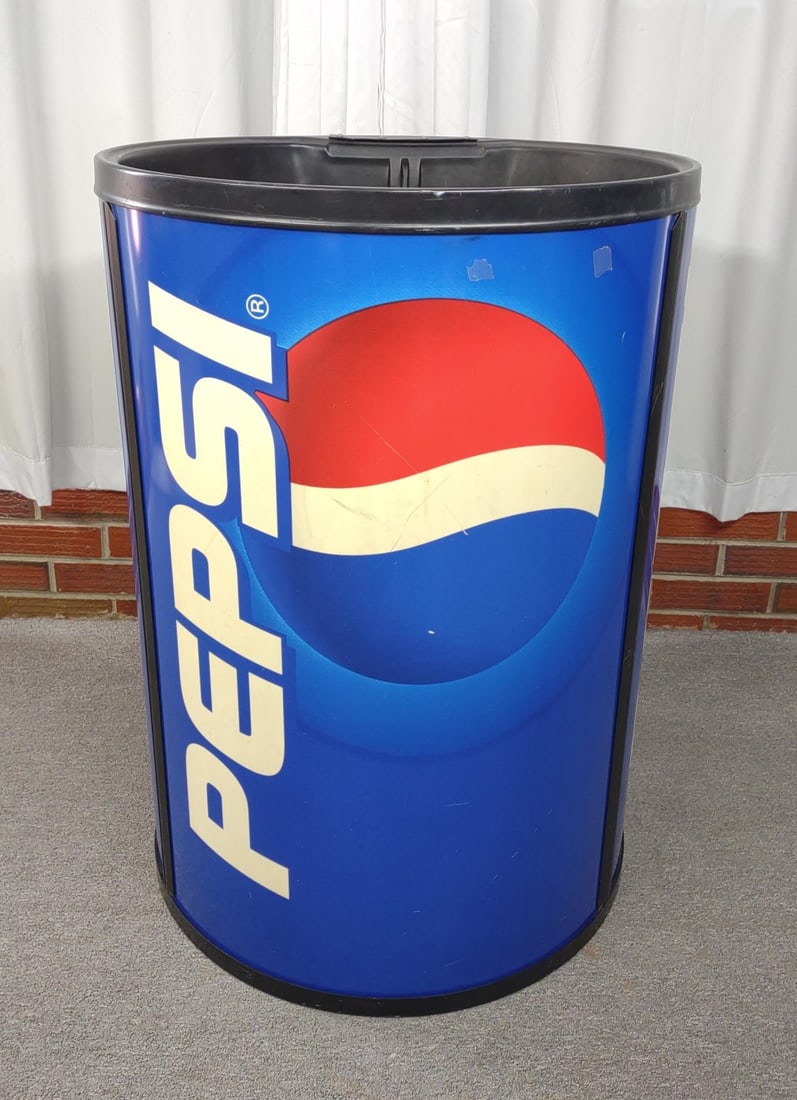 Large 32" Pepsi Advertising Cooler (1 of 12)
