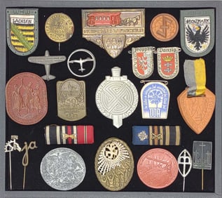 23 WWII German NSDAP Tinnie Badges, Medals & Pins