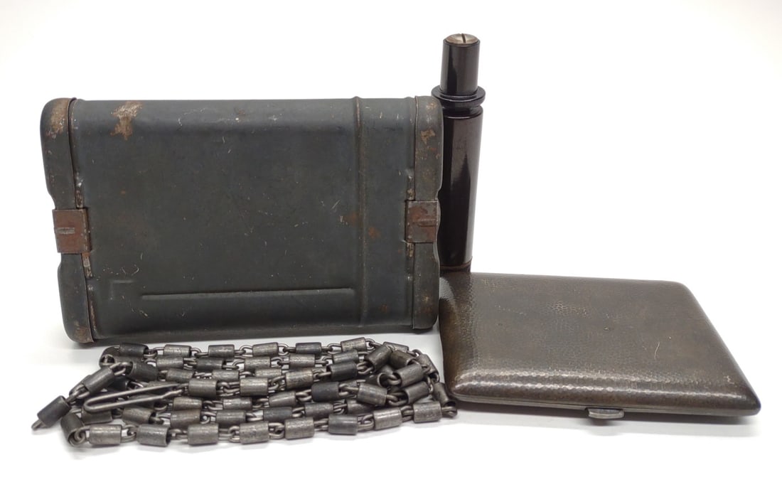 WWII German Cigarette Case & Gun Cleaning Kit: vintage world war two (WW2) German military gun cleaning kit and alpaca silver cigarette case. German Mauser cleaning kit contains original Reinigungskette cleaning chain and Öltropfer oiler. Cigaret