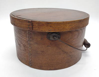 Antique Bentwood Pantry Box w/ Handle: Antique bentwood pantry box with metal bale handle. Measures approx.: 6 1/2 x 11 1/2 inch diameter. SHIPPING OPTIONS AVAILABLE: LiveShipping or UPS Pack & Ship. In-house shipping available for INTERNA